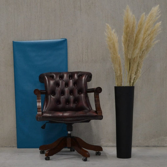 Bijzonder project: Reparatie van een prachtige Chesterfield Admiral bureaustoel - Re-Use24