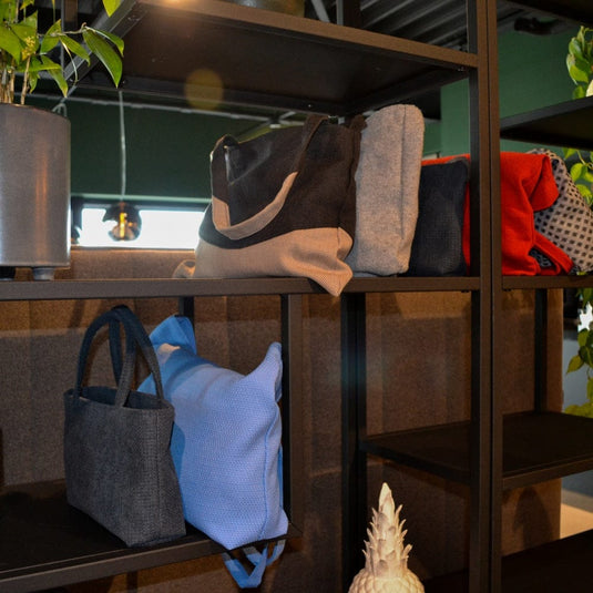 Duurzaam: Tassen gemaakt van restanten meubelstof - Re-Use24