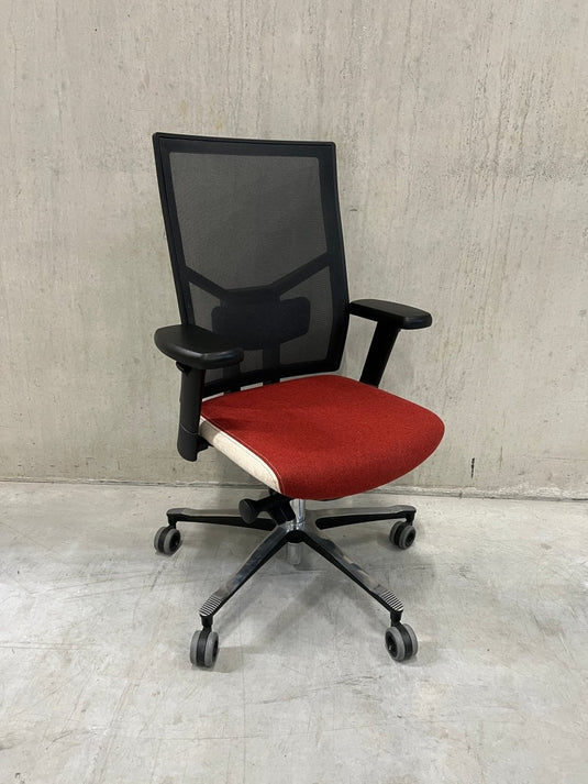 Refurbished 787 Edition alu Fenice Rood/Wit Zitting (B12) - Re - Use24Bureaustoelen