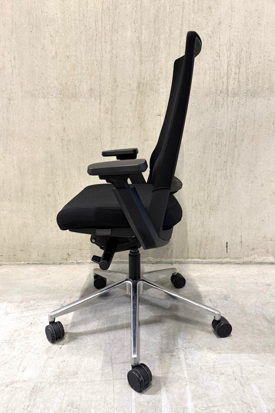 Refurbished bureaustoel (B13) - Re - Use24Bureaustoelen