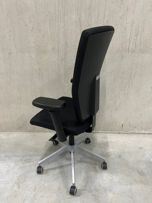 Refurbished bureaustoel (B15) - Re - Use24Bureaustoelen