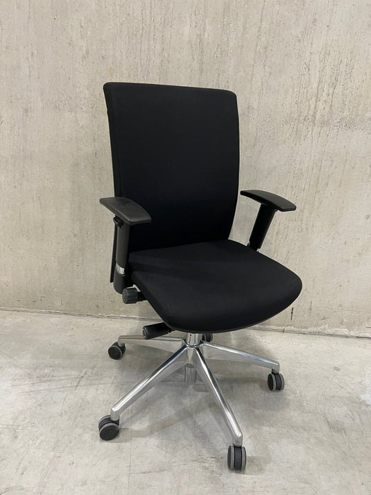 Refurbished bureaustoel (C1) - Re - Use24Bureaustoelen