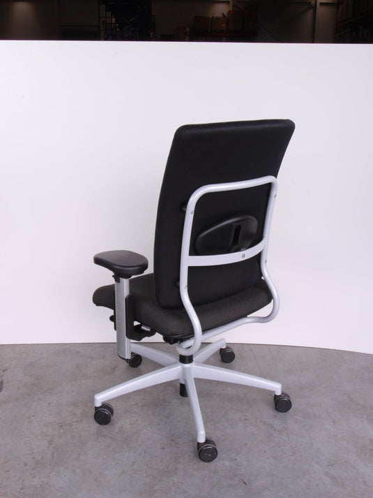 Refurbished bureaustoel Dauphin Extender met originele bekleding (D1) - Re - Use24Bureaustoelen