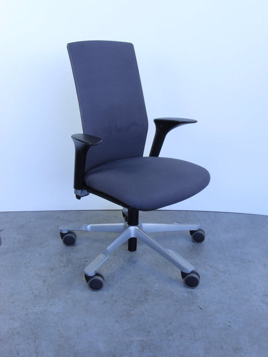 Refurbished bureaustoel HAG InBalance (F8) - Re - Use24Bureaustoelen