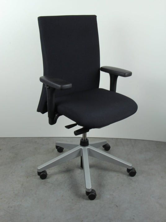 Refurbished bureaustoel Haworth Comforto D5575 (E2) - Re - Use24Bureaustoelen