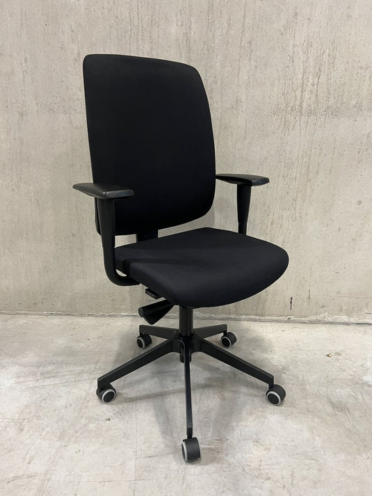 Refurbished bureaustoel zwart (B5) - Re - Use24Bureaustoelen