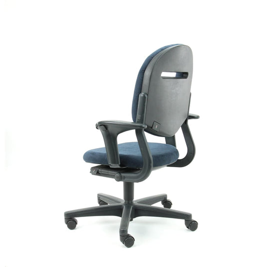 Ahrend 220 ergonomische bureaustoel, nieuwe stof Regain Blauw. - Re-Use24