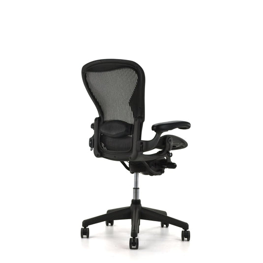 Herman Miller ergonomische bureaustoel Aeron (classic) "B" Full options - Re-Use24