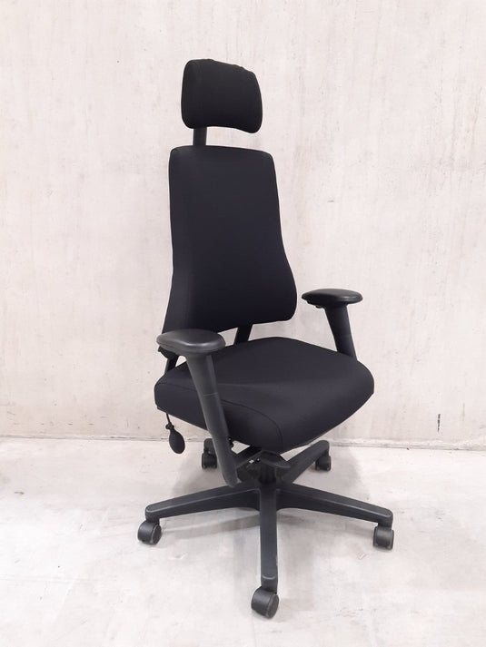 BMA Axia 2.2 Hoge Rug Mirage Zwart 4D Met Hoofdsteun - Re-Use24Bureaustoelen