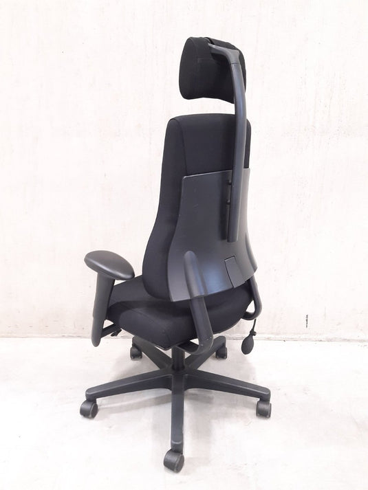 BMA Axia 2.2 Hoge Rug Mirage Zwart 4D Met Hoofdsteun - Re-Use24Bureaustoelen