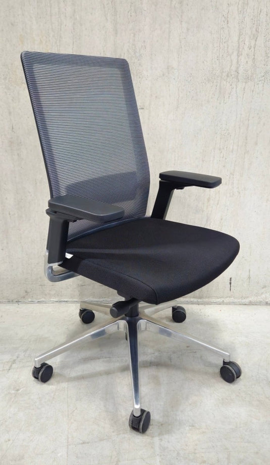Refurbished bureaustoel (B1) - Re-Use24Bureaustoelen